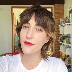 Meet your Posher, Claire